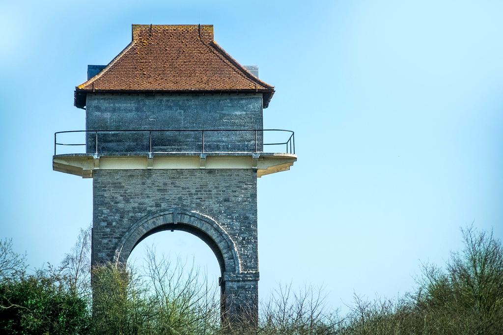 Termostat digital inteligent pentru controlul eficient al temperaturii în casa modernă